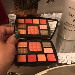 Chanel shadow and lipkit